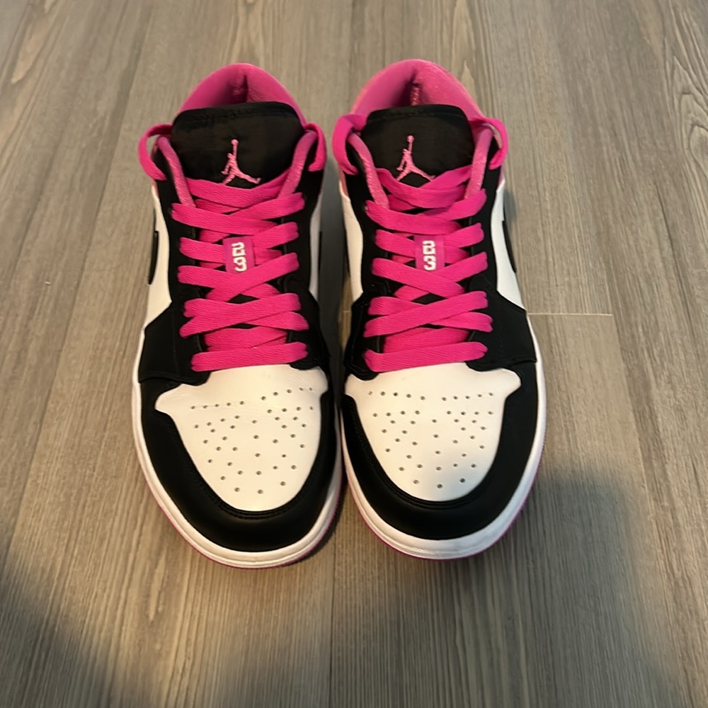 Slightly Used Jordan 1 Low Black Active Fuchsia